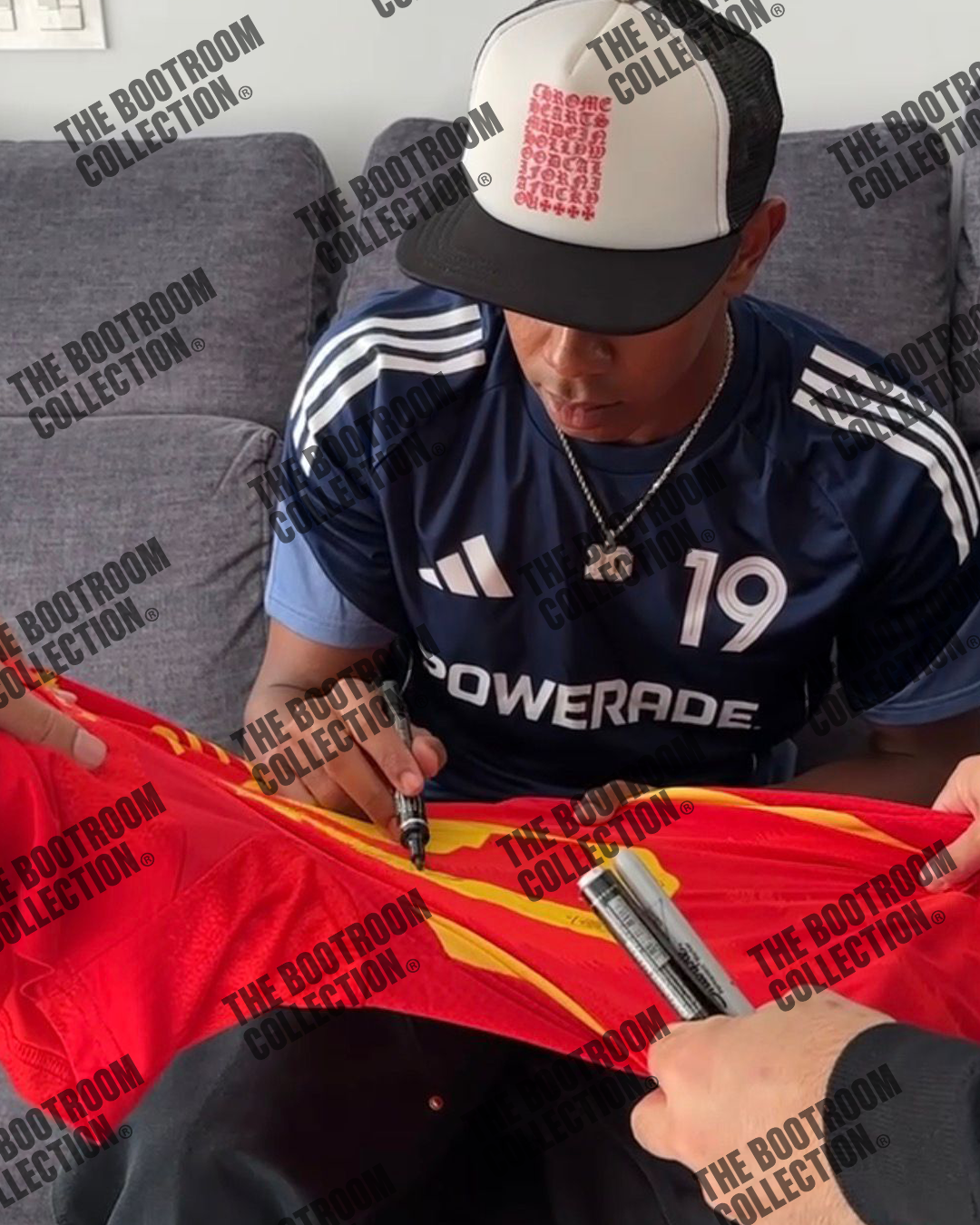 Lamine Yamal 19 Signed Spain Home Football Shirt 2024 (Boxed)