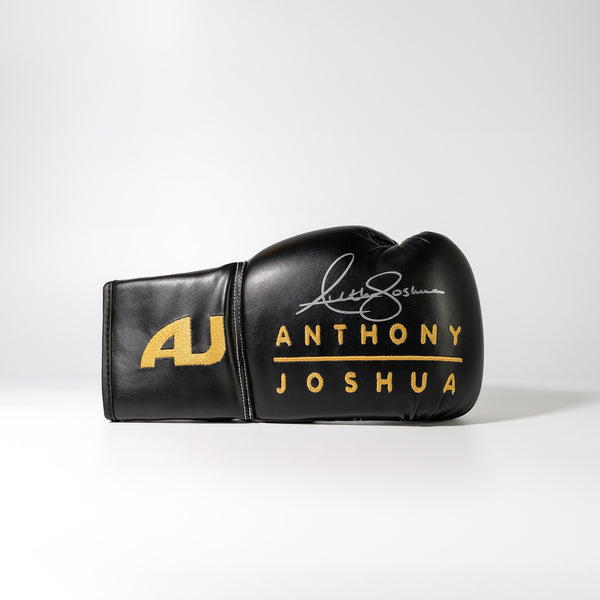 anthony joshua handschuhe Anthony Joshua Signed Black & Gold Boxing Glove