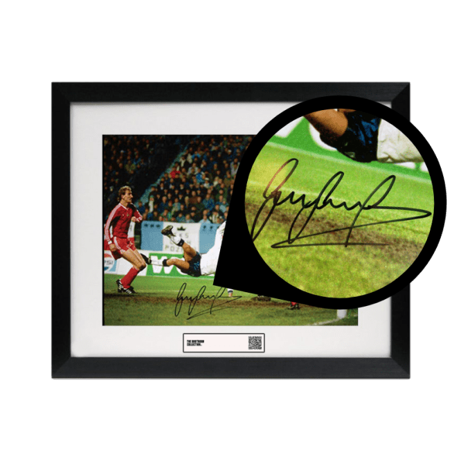 Gary Lineker Signed England photo (Framed) - The Bootroom Collection